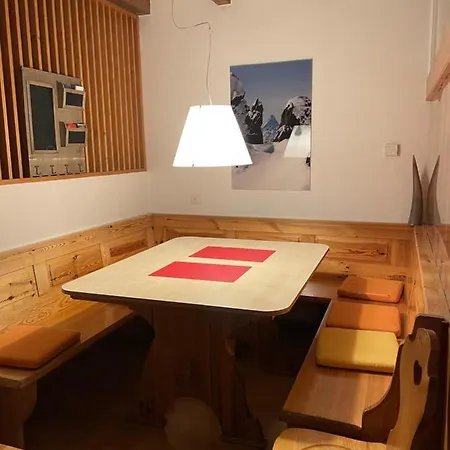 Sonnenroeschen Alpstuga *